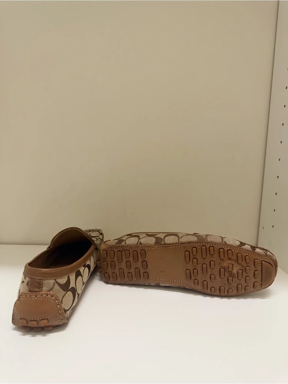 Coach Giselle Signature Driving Loafers Made in Italy Brown Tan Monogram Mocks